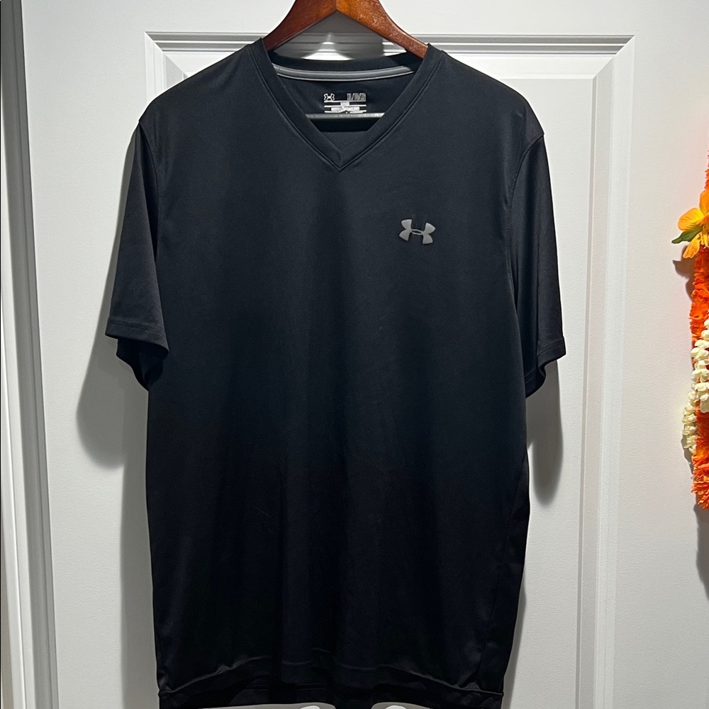 Under Armour Men's Black Short Sleeve Tee